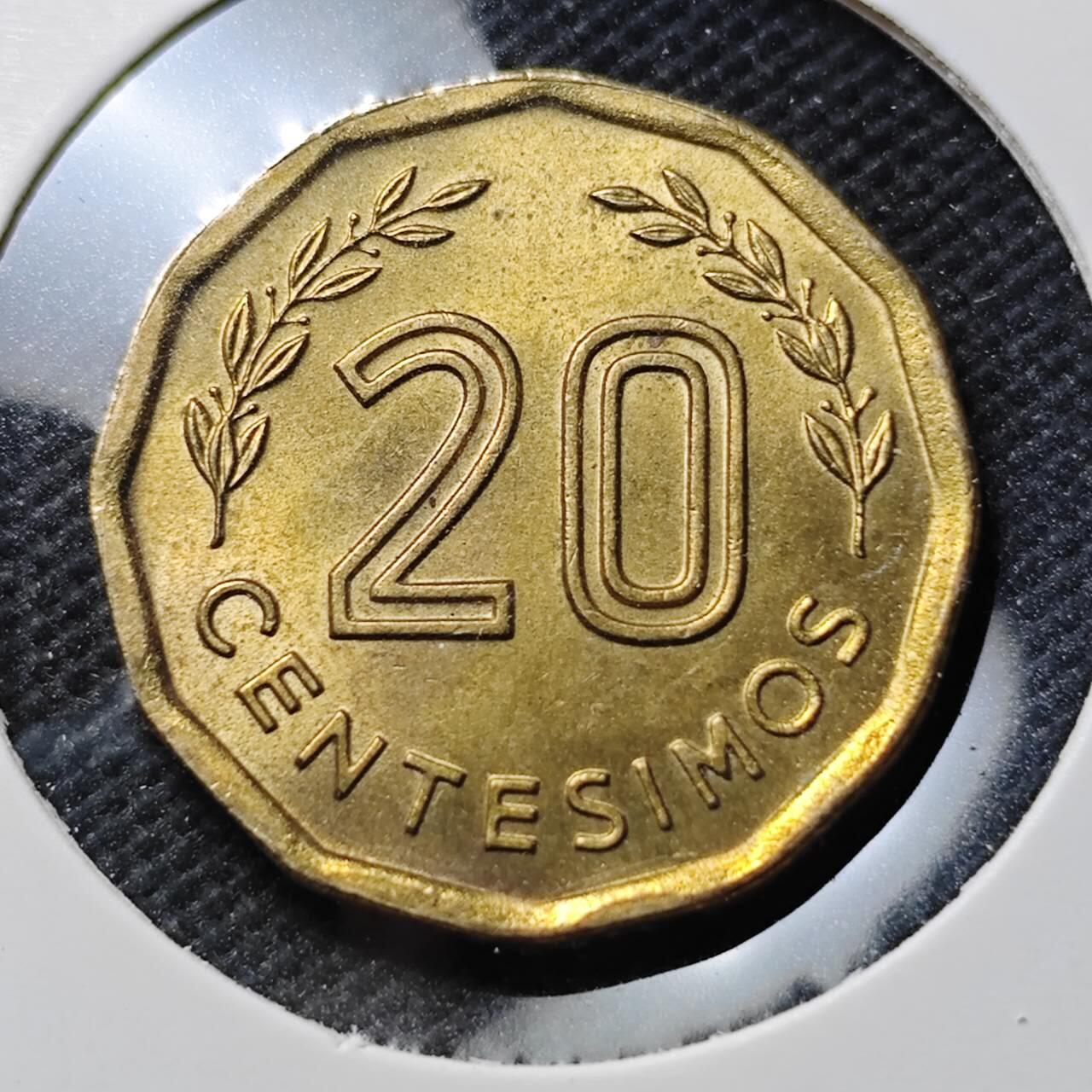 KK钱币收藏小铺  第389期  2月预留时间 周末发货 1978 乌拉圭20分铜币 好品