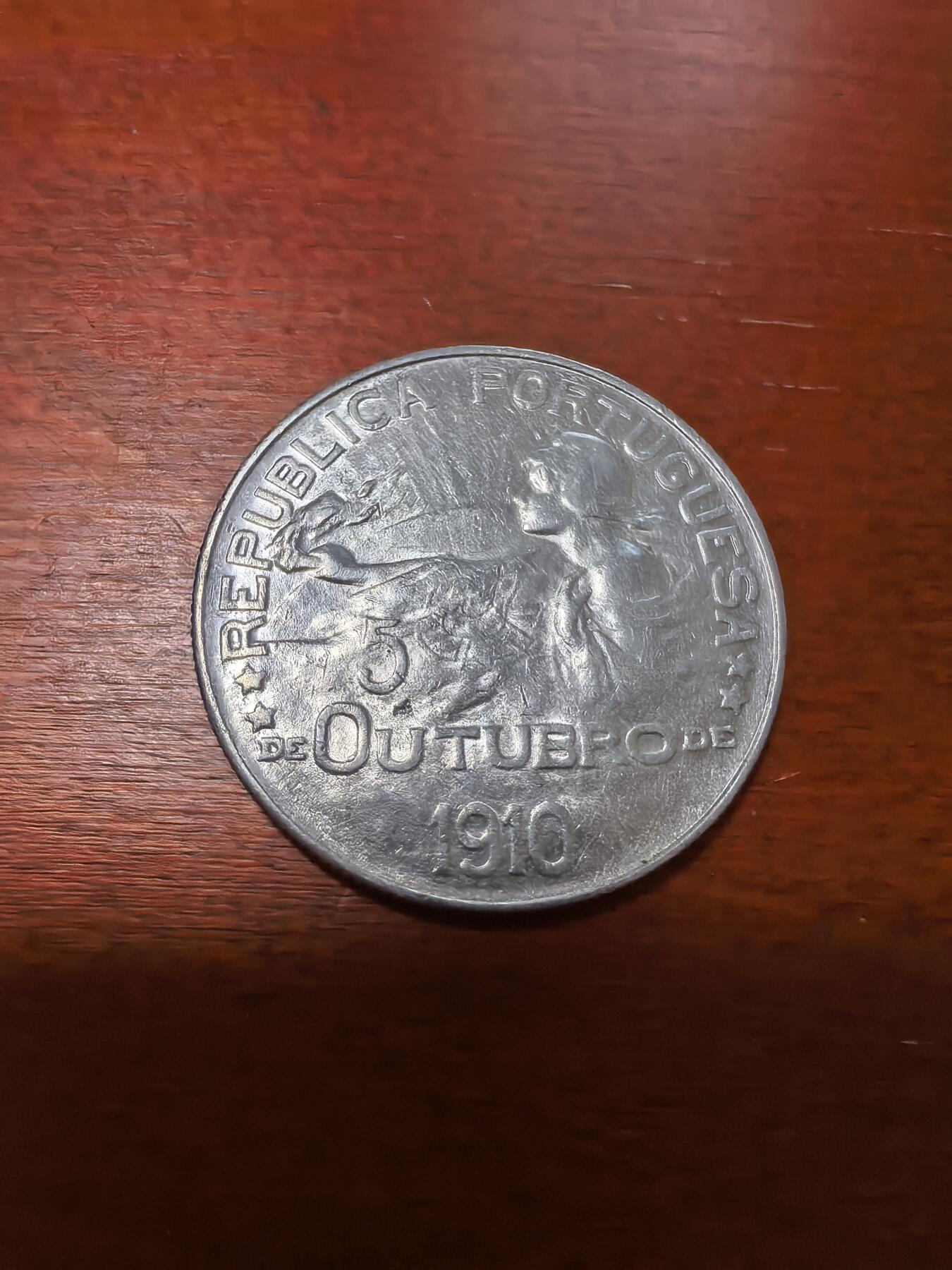 长老汇蛇年精选第九十六场拍卖 1910葡萄牙共和国的诞生女战神1埃斯库多斯银币，25克835银，稀少，书价455美金，独年份