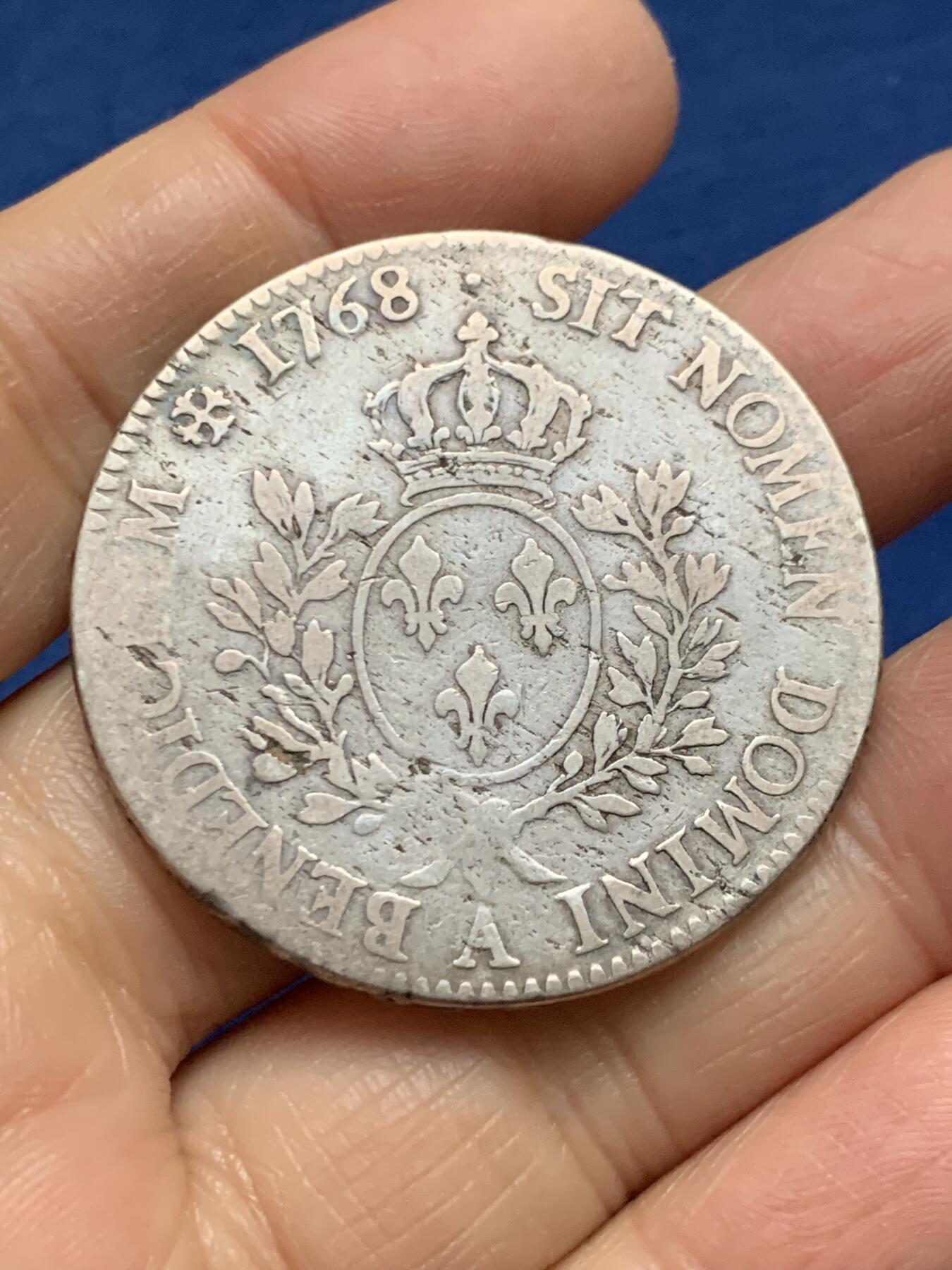 《竞宝斋》第461场 周日，周一，2场连拍 （全场包邮）欢迎送拍 法国1768年A版路易十五埃居大银币