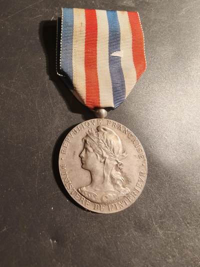 老王徽章第179期 - 法国银级劳动发展荣誉奖章      950银    1904年实发     17.4g