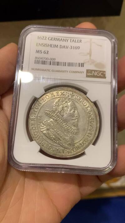 《竞宝斋》第461场 周日，周一，2场连拍 （全场包邮）欢迎送拍 冠军分 NGC MS62  奥地利帝国 1622年  上阿尔萨斯伯爵领地 费迪南二世 泰勒大银币 仅发行两年 非常稀有的版本