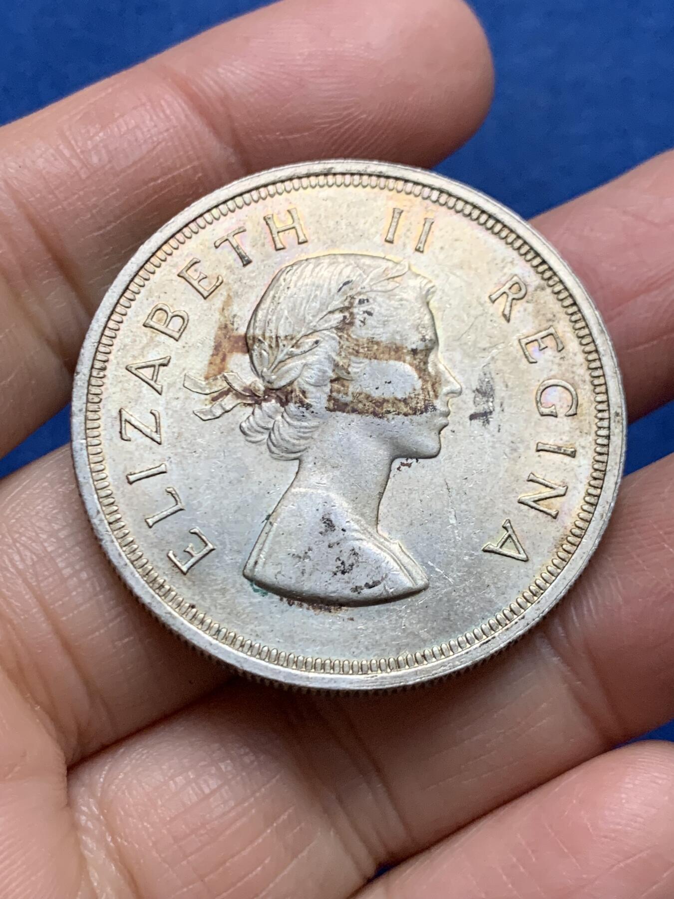 《竞宝斋》第461场 周日，周一，2场连拍 （全场包邮）欢迎送拍 英属南非1956年伊丽莎白二世跳羚羊版5先令银币 细节见图 28.2g