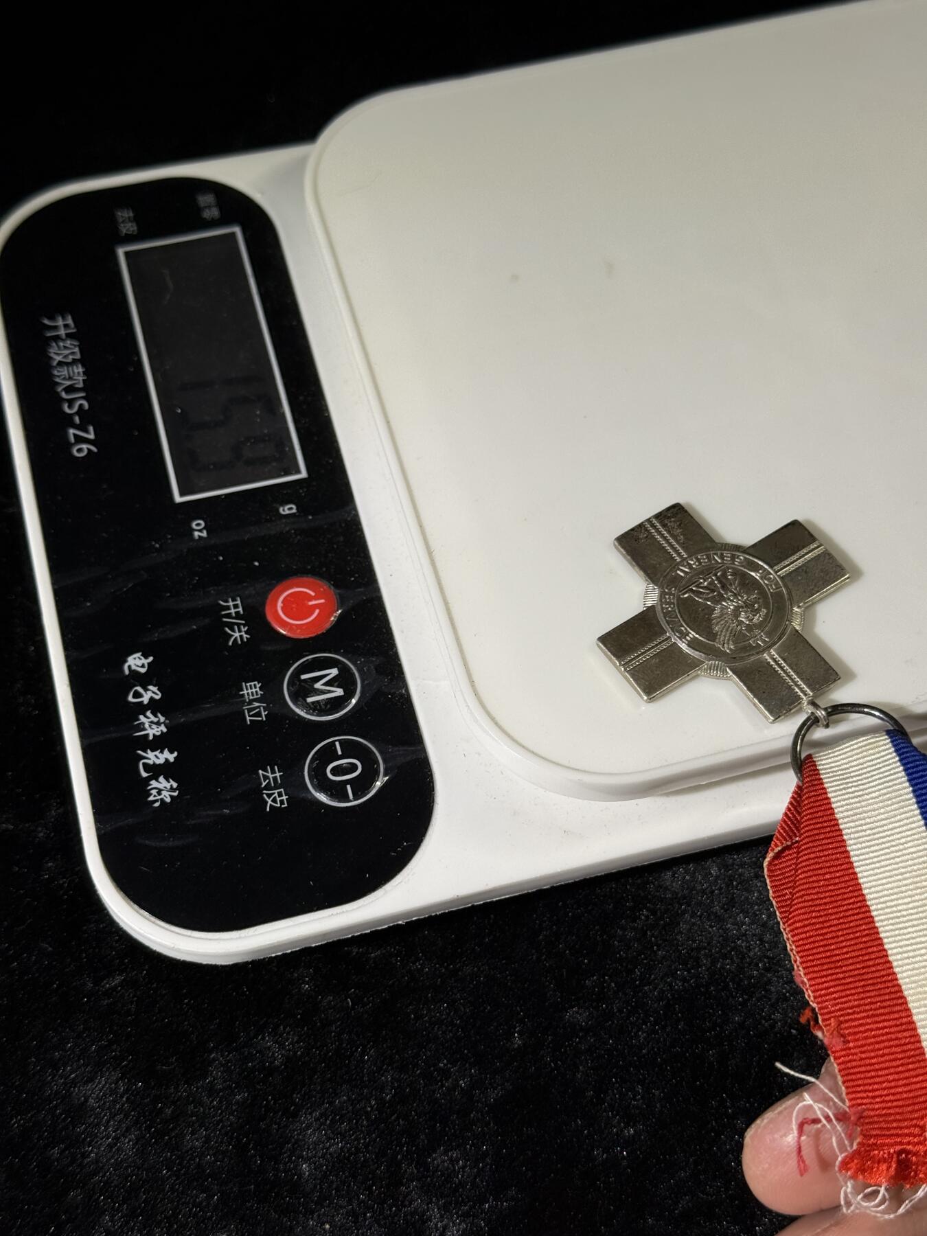 戎马世界章牌大赏第110期 英国常规服役十字奖章，银质带银标，重约15.9g