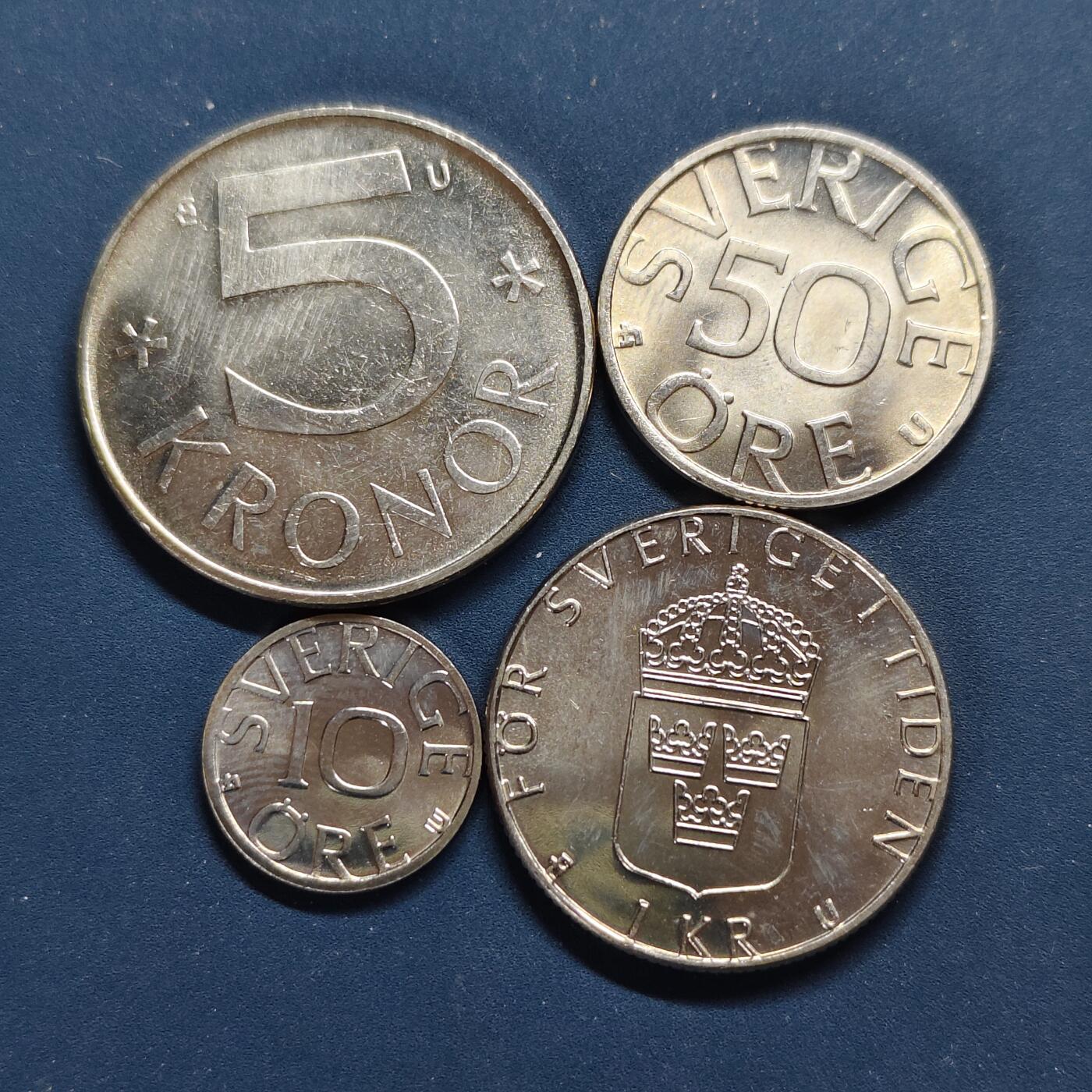 【全场包邮】纯粹捡漏拍498场-持续更新中 瑞典1985年清年份4枚套币