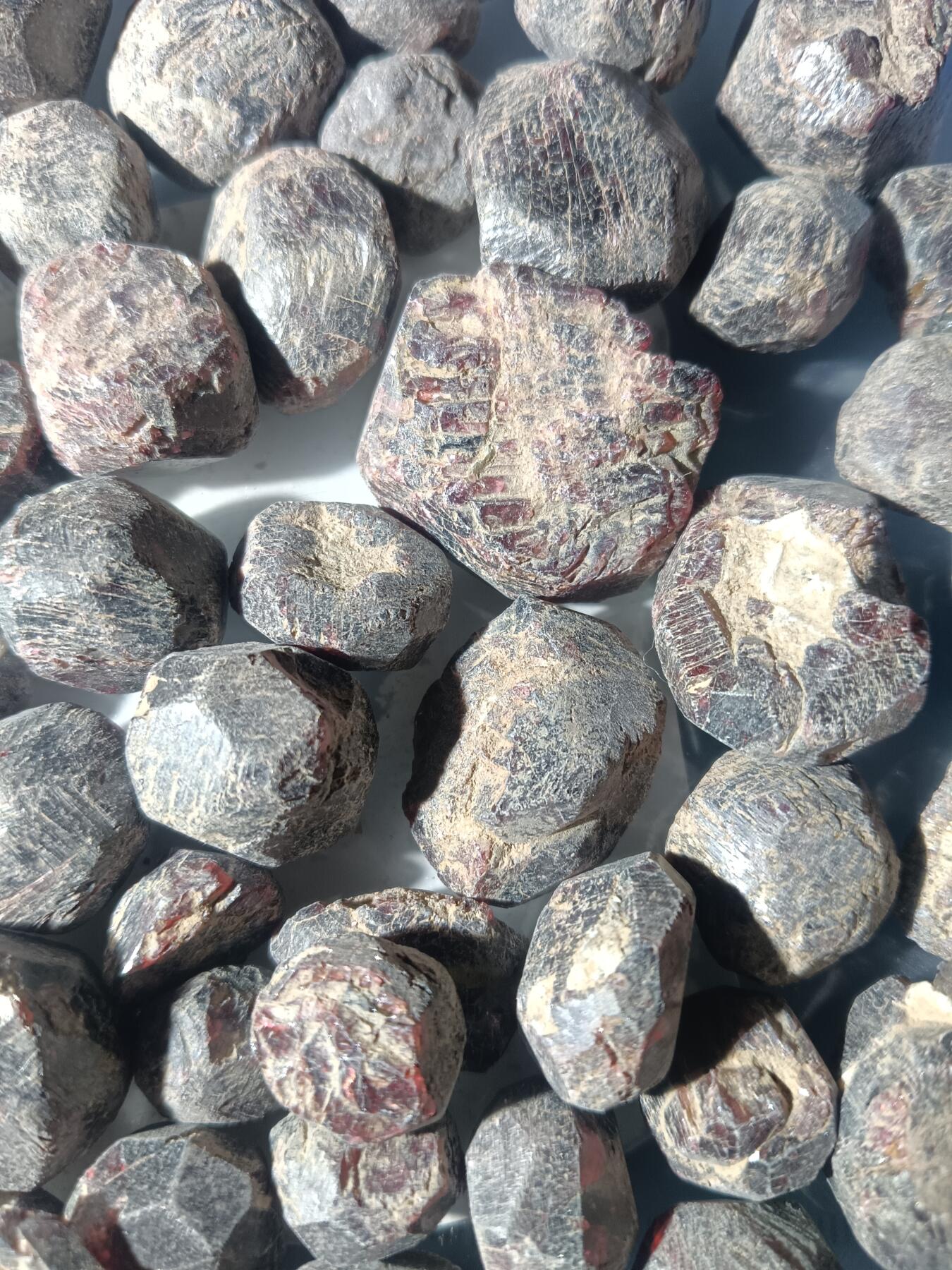 111期新疆红钱粟特钱币丝路钱币专场 2 石榴石原石