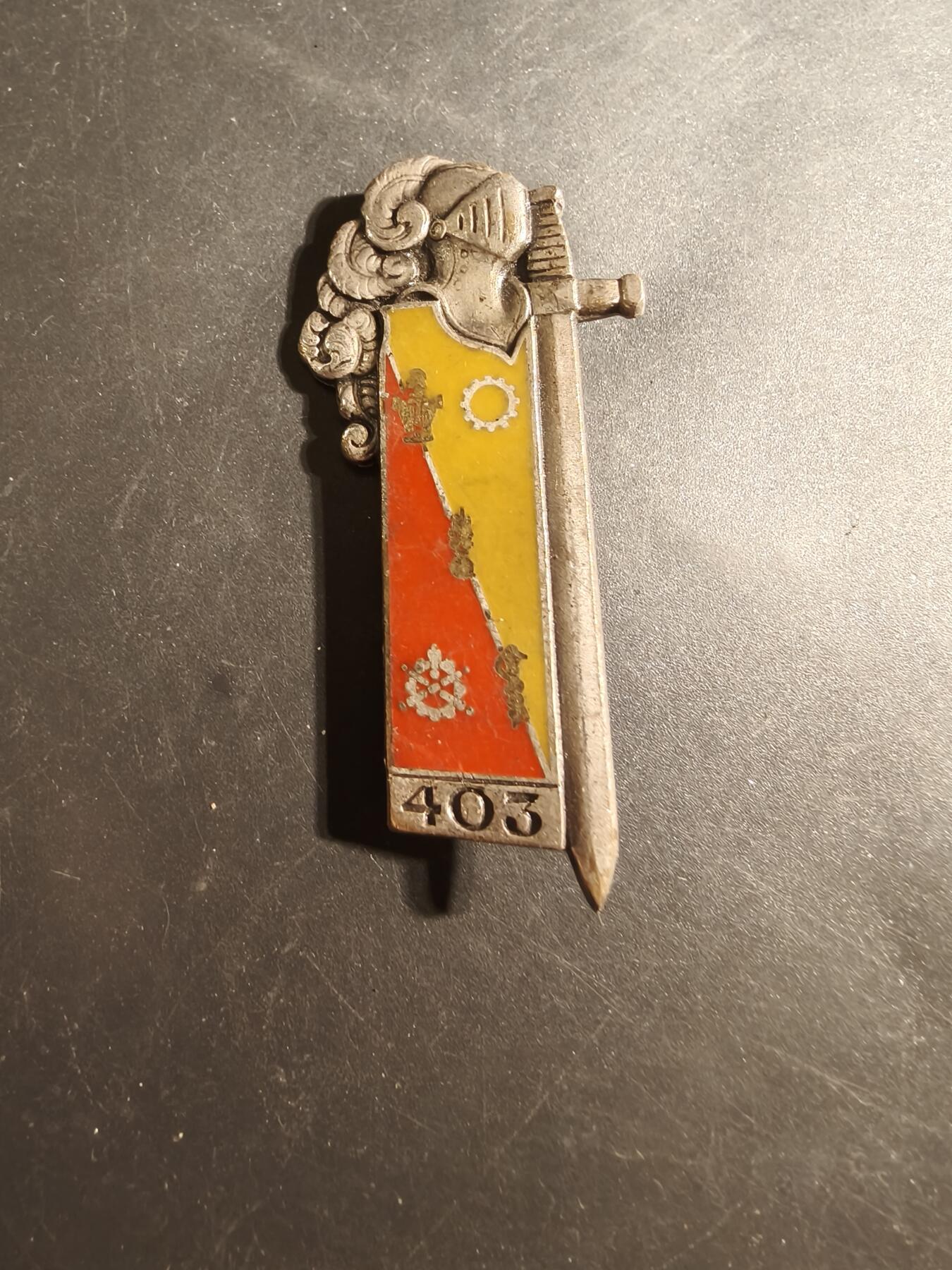 老王徽章第179期 法国第403指挥与勤务营证章