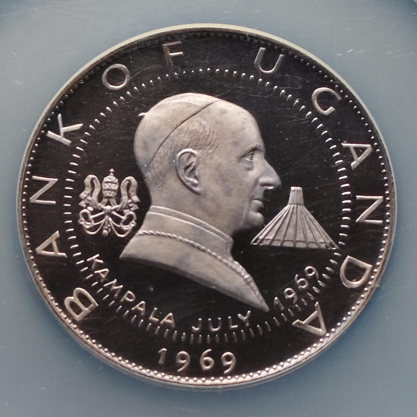 【全场包邮】纯粹捡漏拍499场-持续更新中 乌干达1969年30先令教皇约翰·保禄二世访问精制纪念银币【59.5毫米60克99.9%，纯银价约1680元（按28元银价估算）】-盒证全-量7460（含1969-1970年2年）-NGC PF68 ULTRA CAMEO