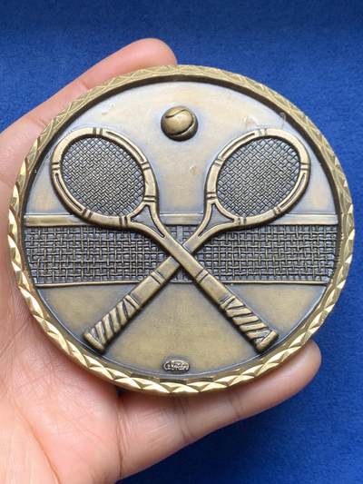 《竞宝斋》第461场 周日，周一，2场连拍 （全场包邮）欢迎送拍 - 网球比赛铜章 大规格 单面章 217.2克 88mm