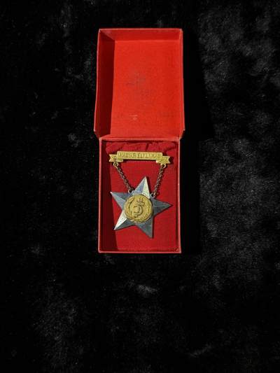 戎马世界章牌大赏第110期 - 匈牙利精英工人奖章带刻号，镀银，1949年版本，国内罕见