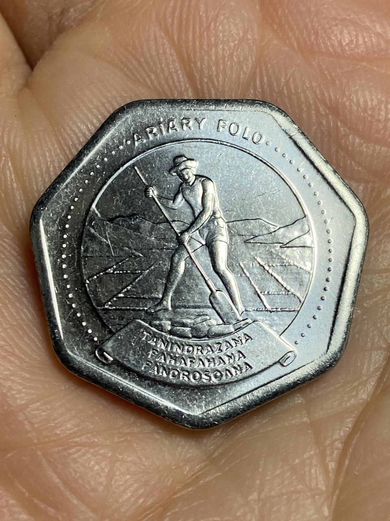 2026年第十五场(总第一百八十四场）外国好品散币场(免佣金) 马达加斯加🇲🇬1999年10法郎