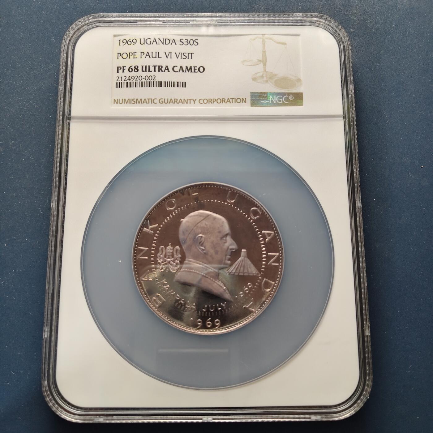 【全场包邮】纯粹捡漏拍499场-持续更新中 乌干达1969年30先令教皇约翰·保禄二世访问精制纪念银币【59.5毫米60克99.9%，纯银价约1680元（按28元银价估算）】-盒证全-量7460（含1969-1970年2年）-NGC PF68 ULTRA CAMEO
