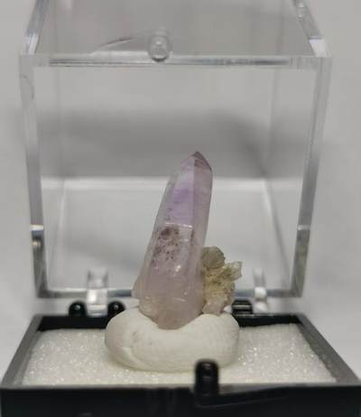 七河·世界币章矿标杂件每周小拍（总第35期）（本场周二结标） - 藏家出品X676（4） 墨西哥克鲁兹水晶矿标 盒子矿  本件拍品由合作藏家负责邮寄