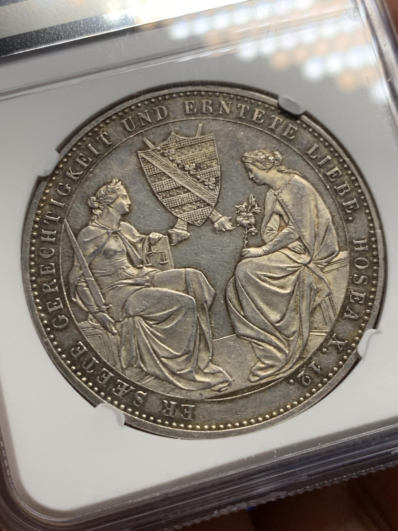 《竞宝斋》第461场 周日，周一，2场连拍 （全场包邮）欢迎送拍 NGC-MS62 德国萨克森1854年双神2泰勒大银币 37克超大重量，稀少珍贵的两泰勒品种