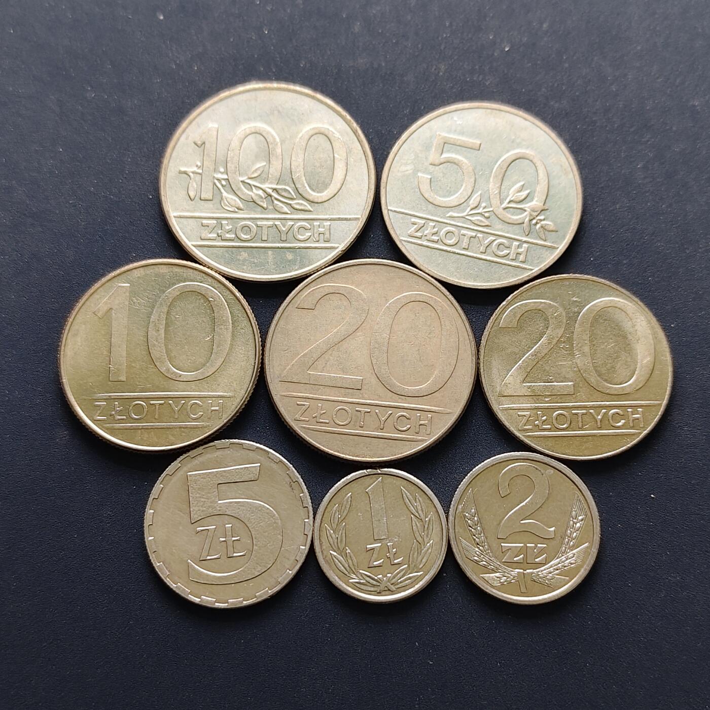 【全场包邮】纯粹捡漏拍498场-持续更新中 波兰1988-1990年8枚套币-含大小版20兹罗提