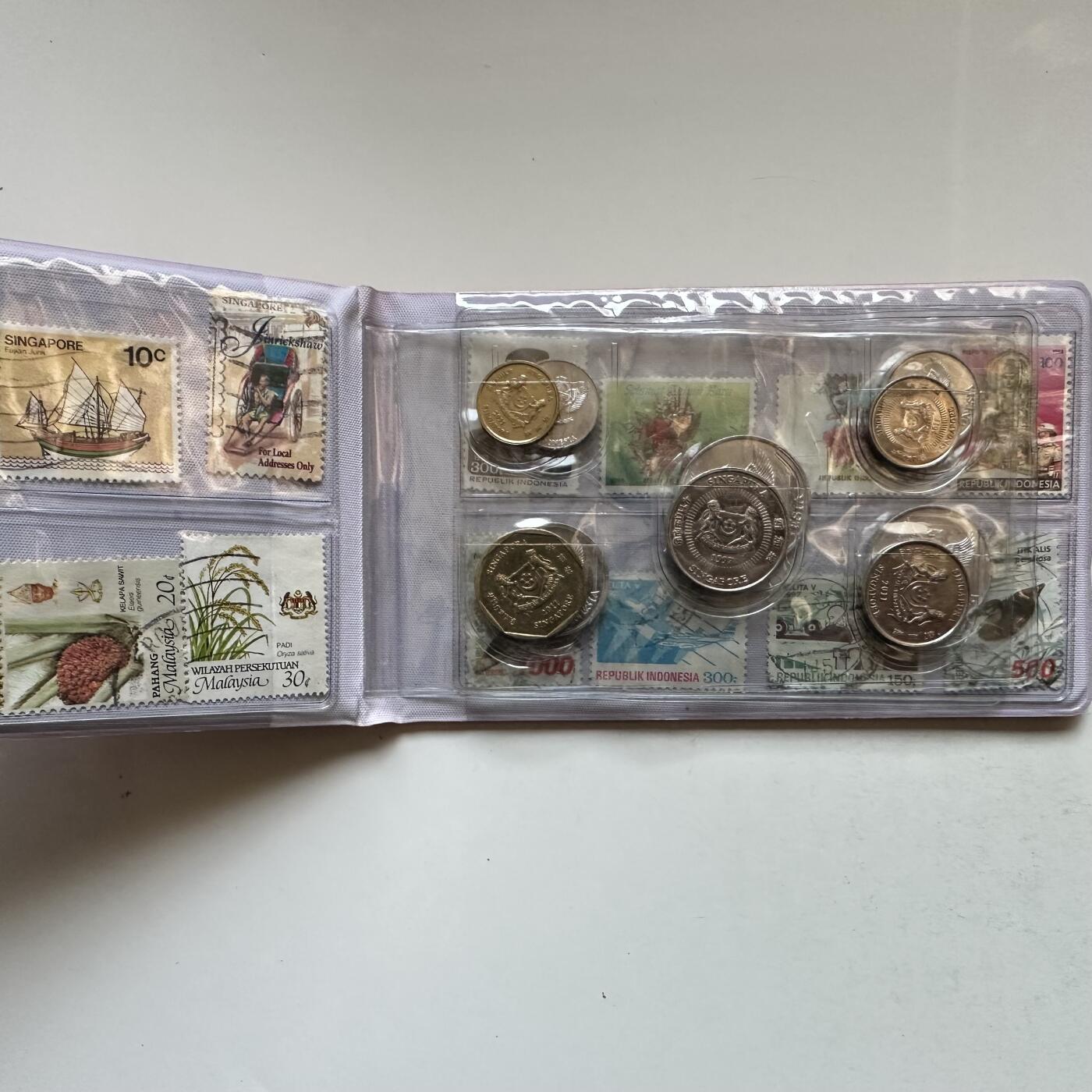 🌹外币初藏🌹🐯2026年第12场  每周二四六晚8️⃣点 接代拍 新加坡印尼旅游纪念邮币册