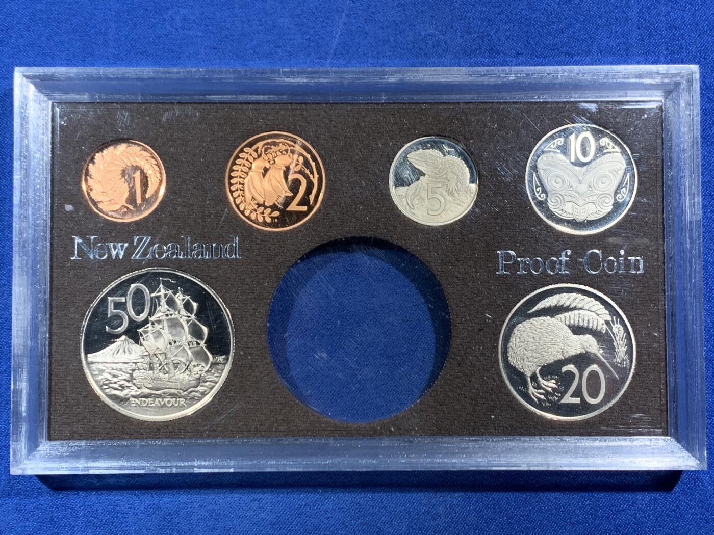 《竞宝斋》第461场 周日，周一，2场连拍 （全场包邮）欢迎送拍 新西兰1981年六枚装 细节见图