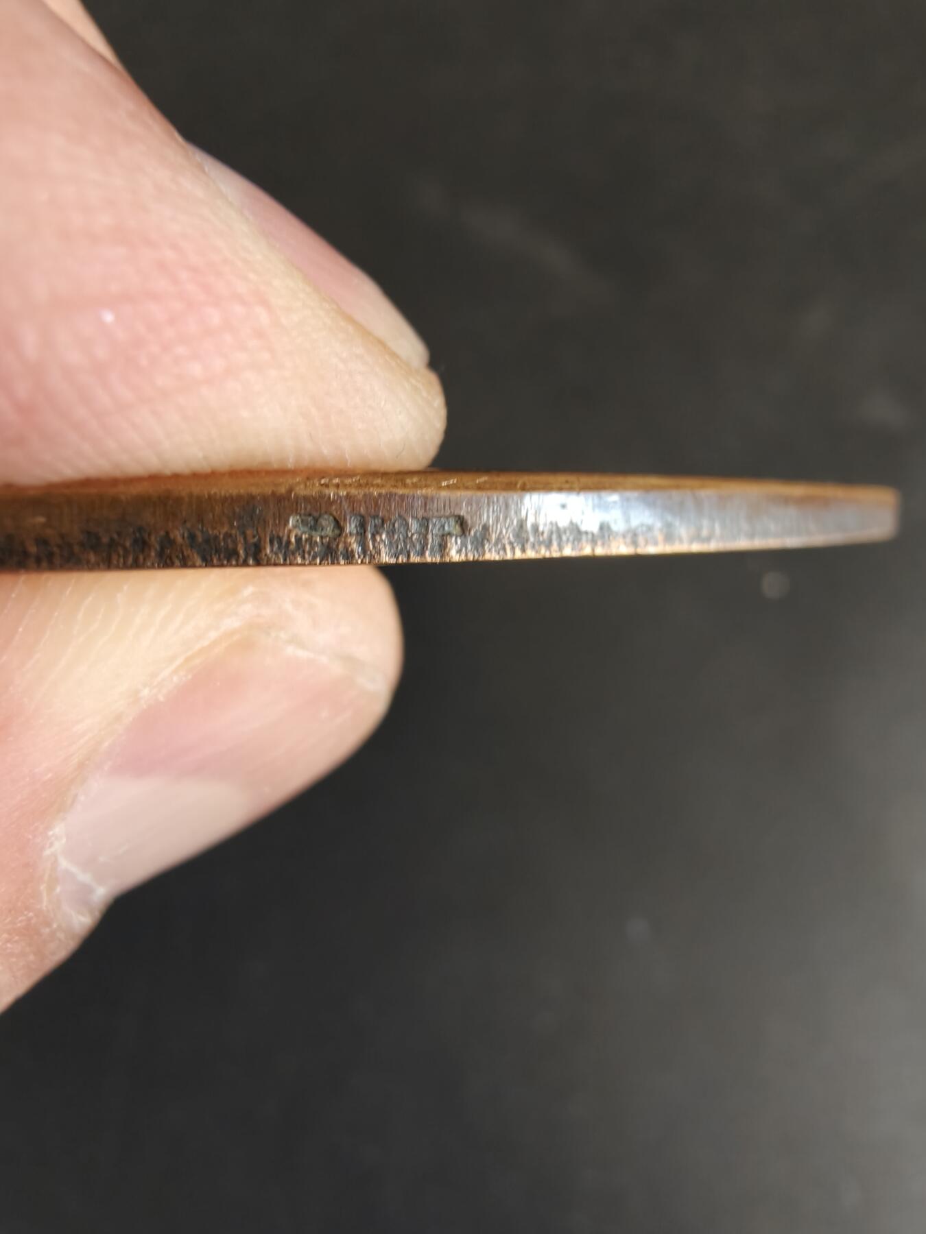 老王徽章第179期 法国“冥想”主题方形大铜章     Aug. Maillard作品    尺寸70×56mm      重量94.8g