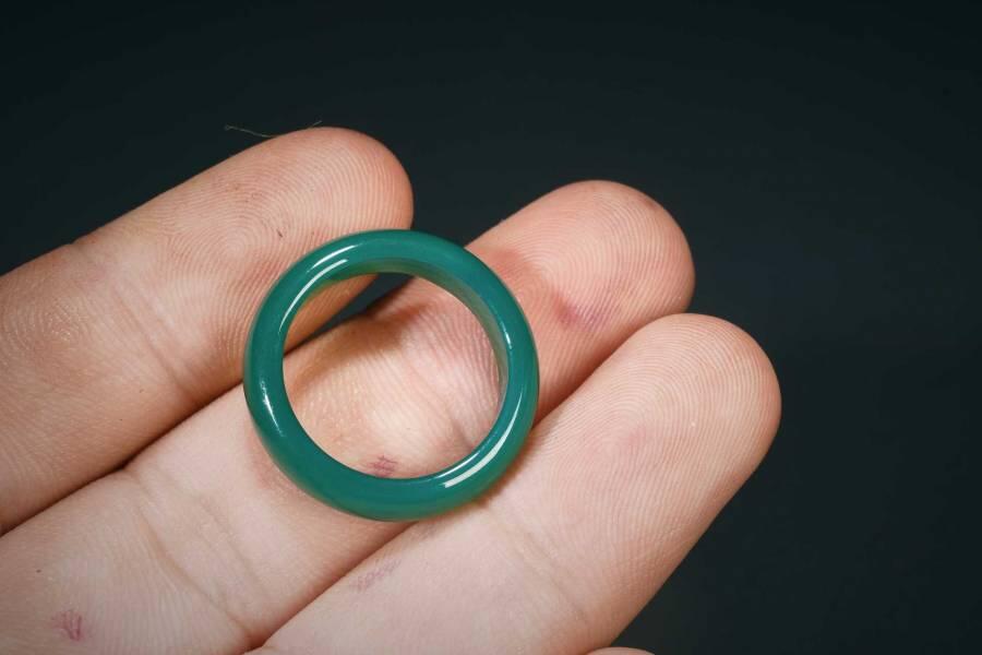 上海都达杂项专场八（全场包邮）   天然绿玛瑙戒指87-362