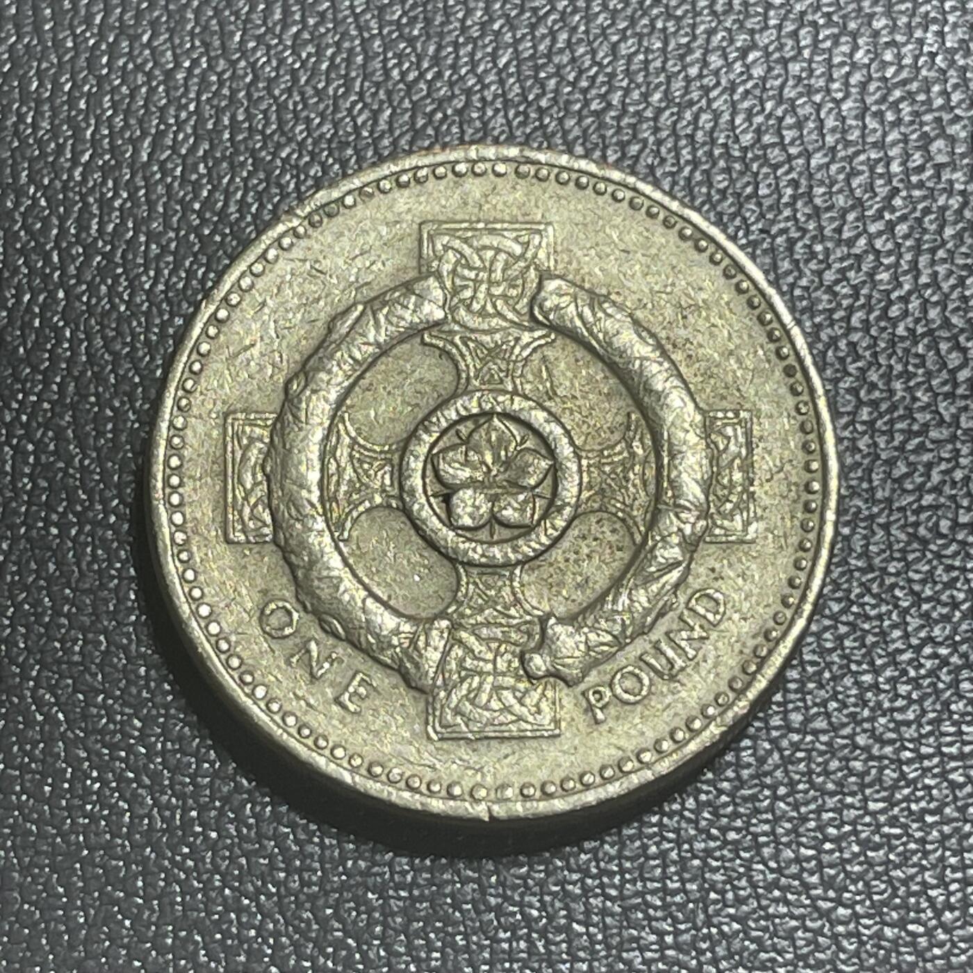 回流0125 英国2001年1英镑加厚铜币 北爱尔兰凯尔特十字架