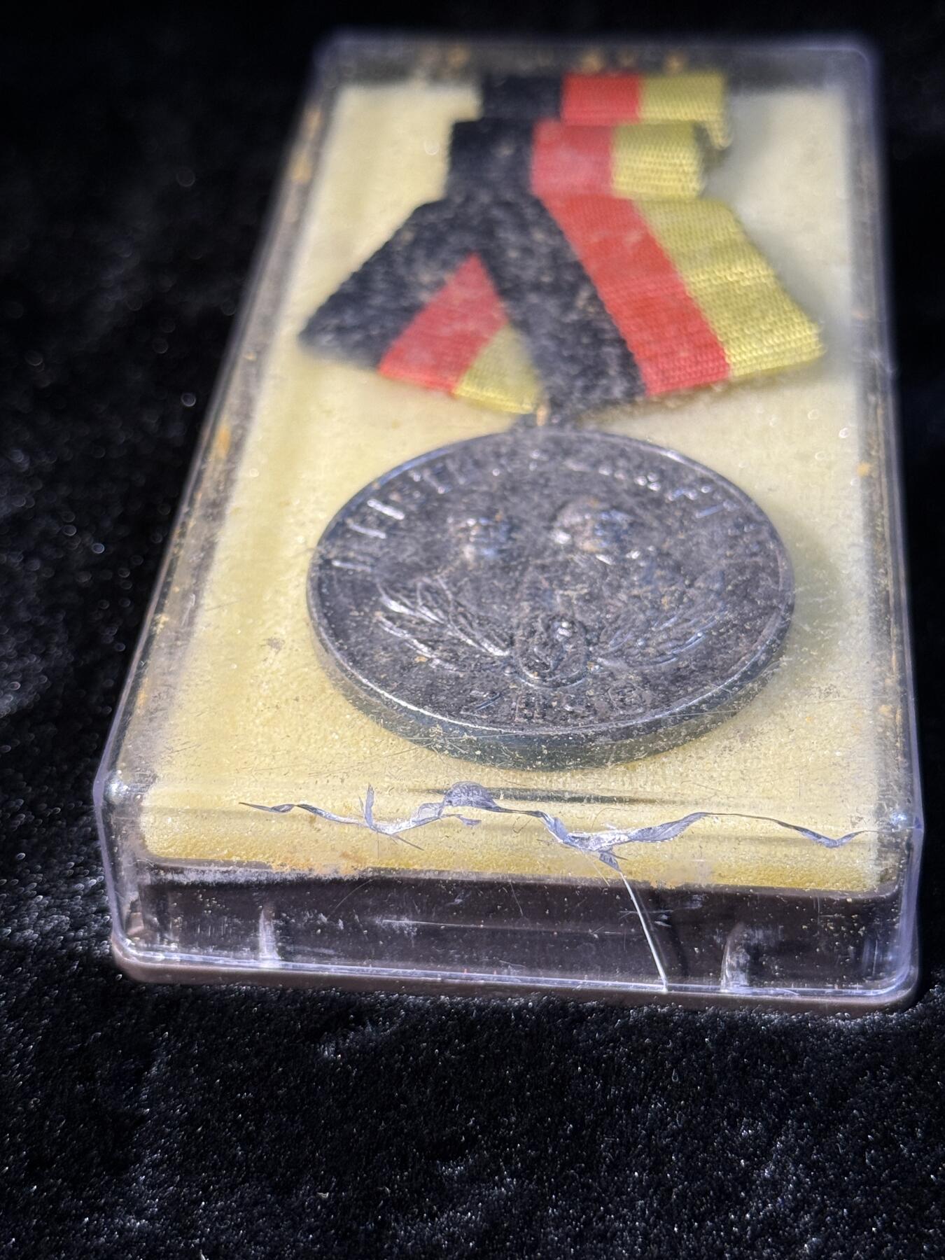 戎马世界章牌大赏第110期 东德军事优胜奖章，少见