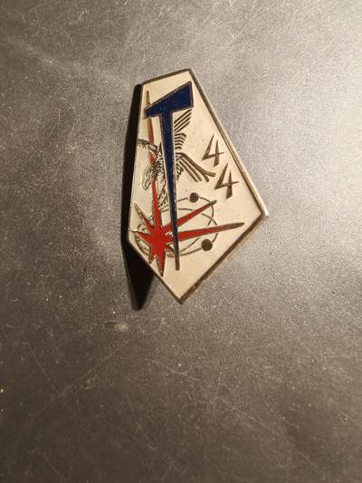 老王徽章第179期 - 法国陆军第44通信团证章
