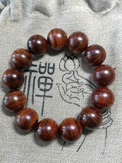 真海黄手串28+13珠 - 真海黄手串28+13珠