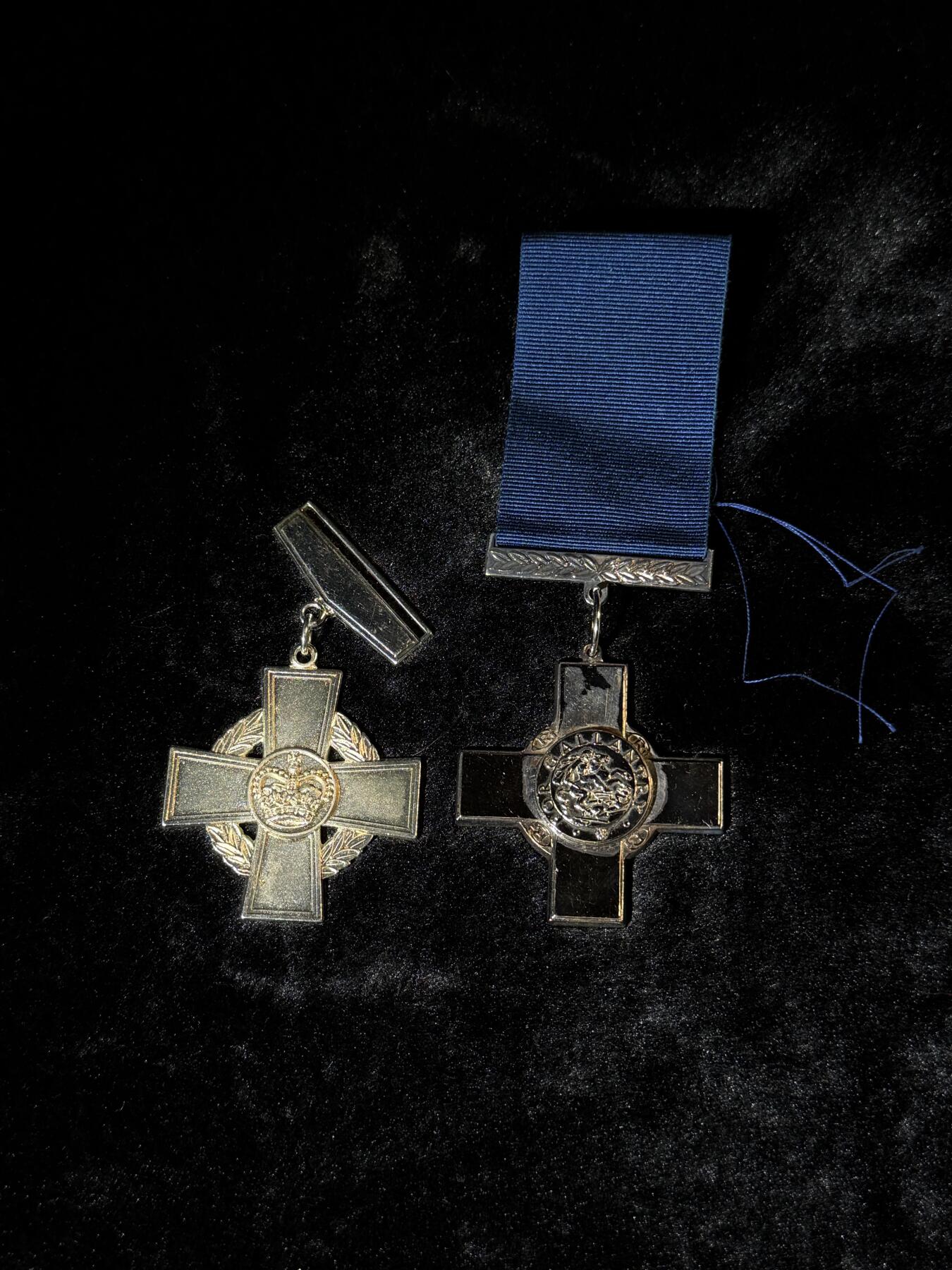 戎马世界章牌大赏第110期 英国复刻奖章一组