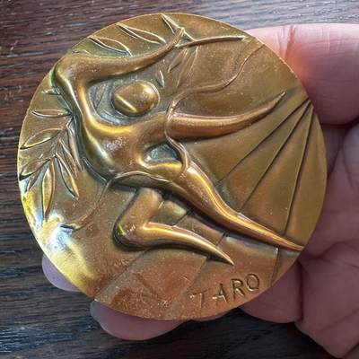 蒂克钱币-第57场 日本章 企业章拍卖  - 造币局制1972年德国慕尼黑奥运会的日本奥委会（JOC）官方纪念大铜章 70mm 266g