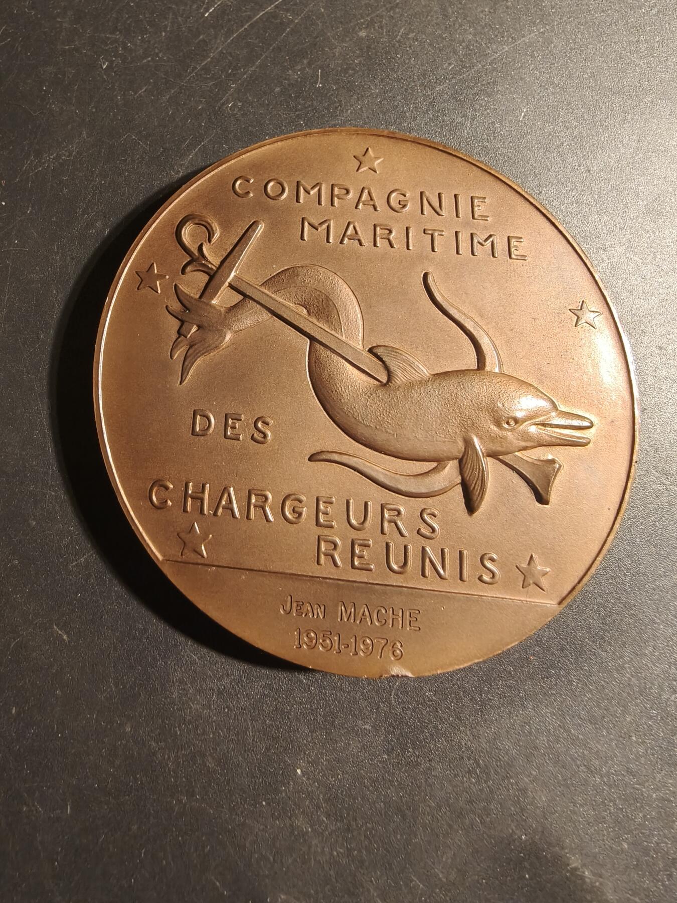 老王徽章第179期 法国联合货运海运公司大铜章     原盒      直径68mm    重量167.7g
