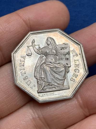 《竞宝斋》第461场 周日，周一，2场连拍 （全场包邮）欢迎送拍 - 法国卢瓦尔公证人八角银质代币 30.6mm 12.3克 船首铭银标