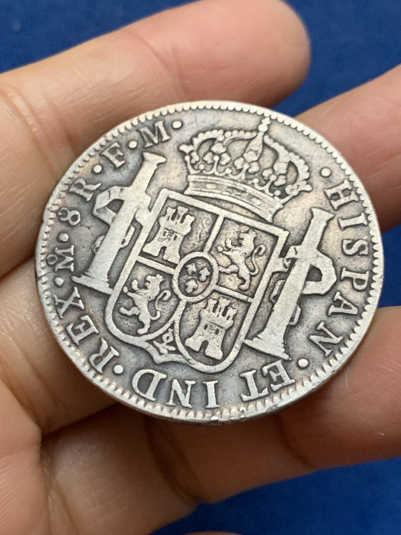 《竞宝斋》第461场 周日，周一，2场连拍 （全场包邮）欢迎送拍 墨西哥1790年卡洛斯四世过渡版8里亚尔银币，卡三头像配卡四文字