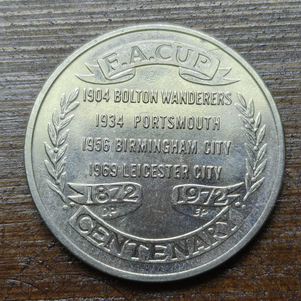 【铜匠收藏】★第140场★散币场。不寄存，30包邮。不满30元，支付5元运费。《接受代拍 代送NGC评级》 33【无寄存】足球总杯纪念章一枚