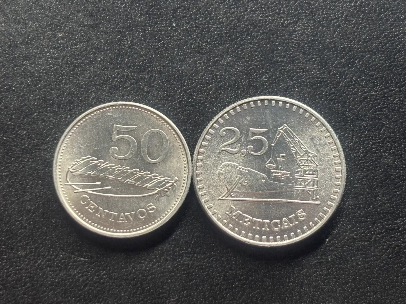 邮泉阁限时拍卖第四十场 非洲专场（硬币在国外。请付邮费6元。） 莫桑比克2枚