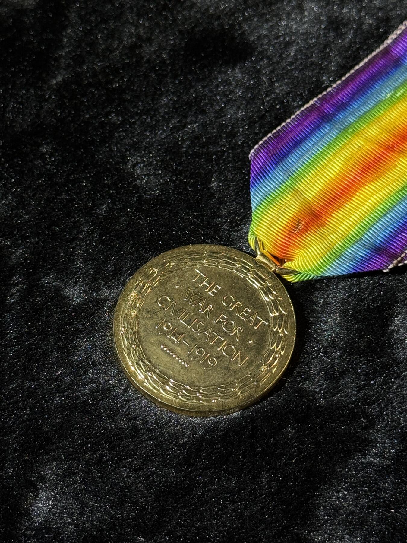 戎马世界章牌大赏第110期 英国一战胜利奖章，复刻