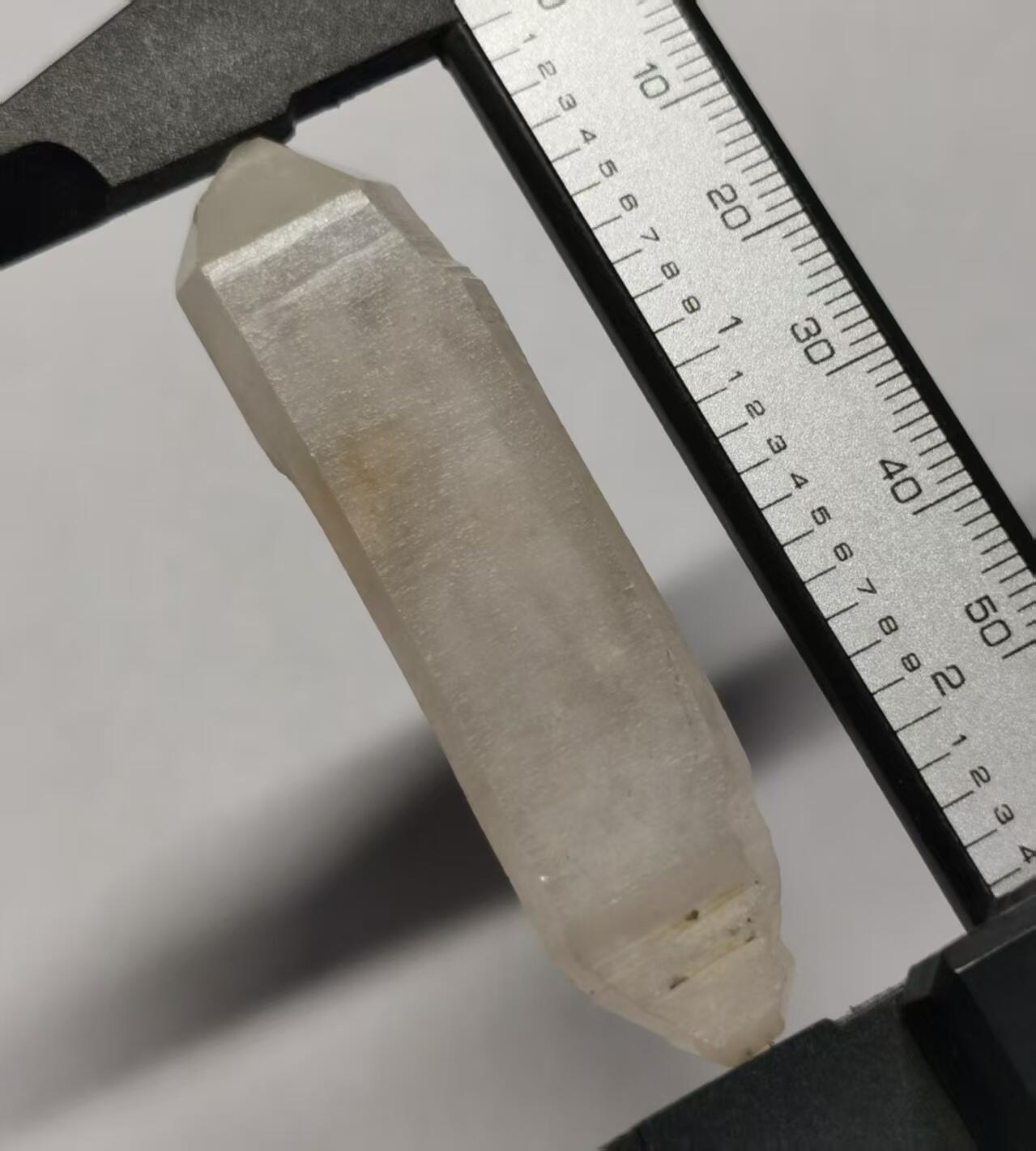 七河·世界币章矿标杂件每周小拍（总第35期）（本场周二结标） 藏家出品 X713（2） 云贵闪灵水晶原石 小长条 本件拍品由合作藏家邮寄