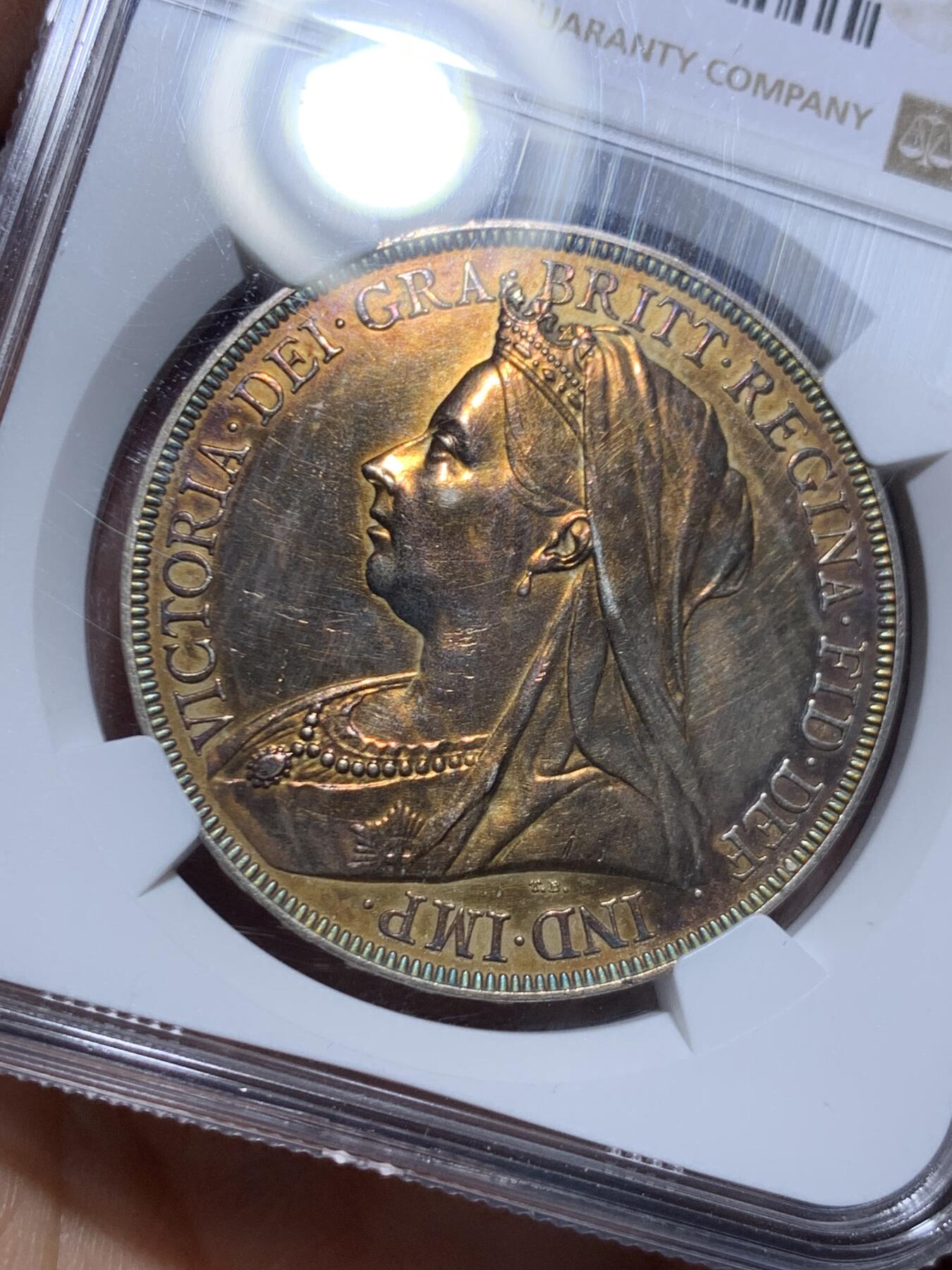 《竞宝斋》第461场 周日，周一，2场连拍 （全场包邮）欢迎送拍 NGC PROOF DETAILS 英国1893年维多利亚披纱马剑银币 精制版本极少