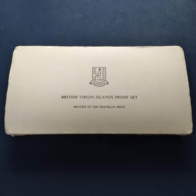 【全场包邮】纯粹捡漏拍499场-持续更新中 - 【稀少】英属维尔京群岛1982年官方封装精制套币-盒证全-量1865-含2枚银币【白尾热带鸟42毫米40.5克92.5%+军舰鸟38.61毫米25.7克92.5%，纯银价约1714元（按26元银价折算）】