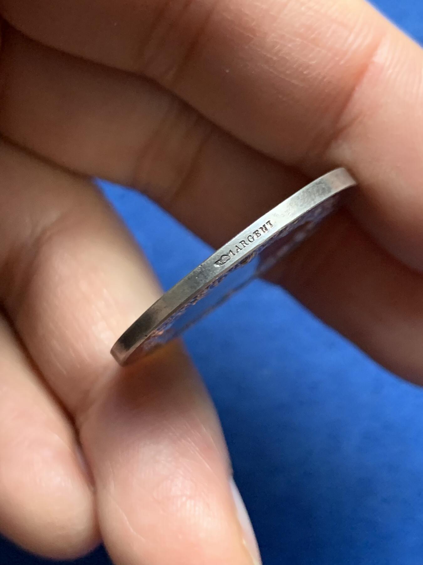 《竞宝斋》第461场 周日，周一，2场连拍 （全场包邮）欢迎送拍 法国婚礼银章 背面无刻字 12克 29mm 丰饶角1银标