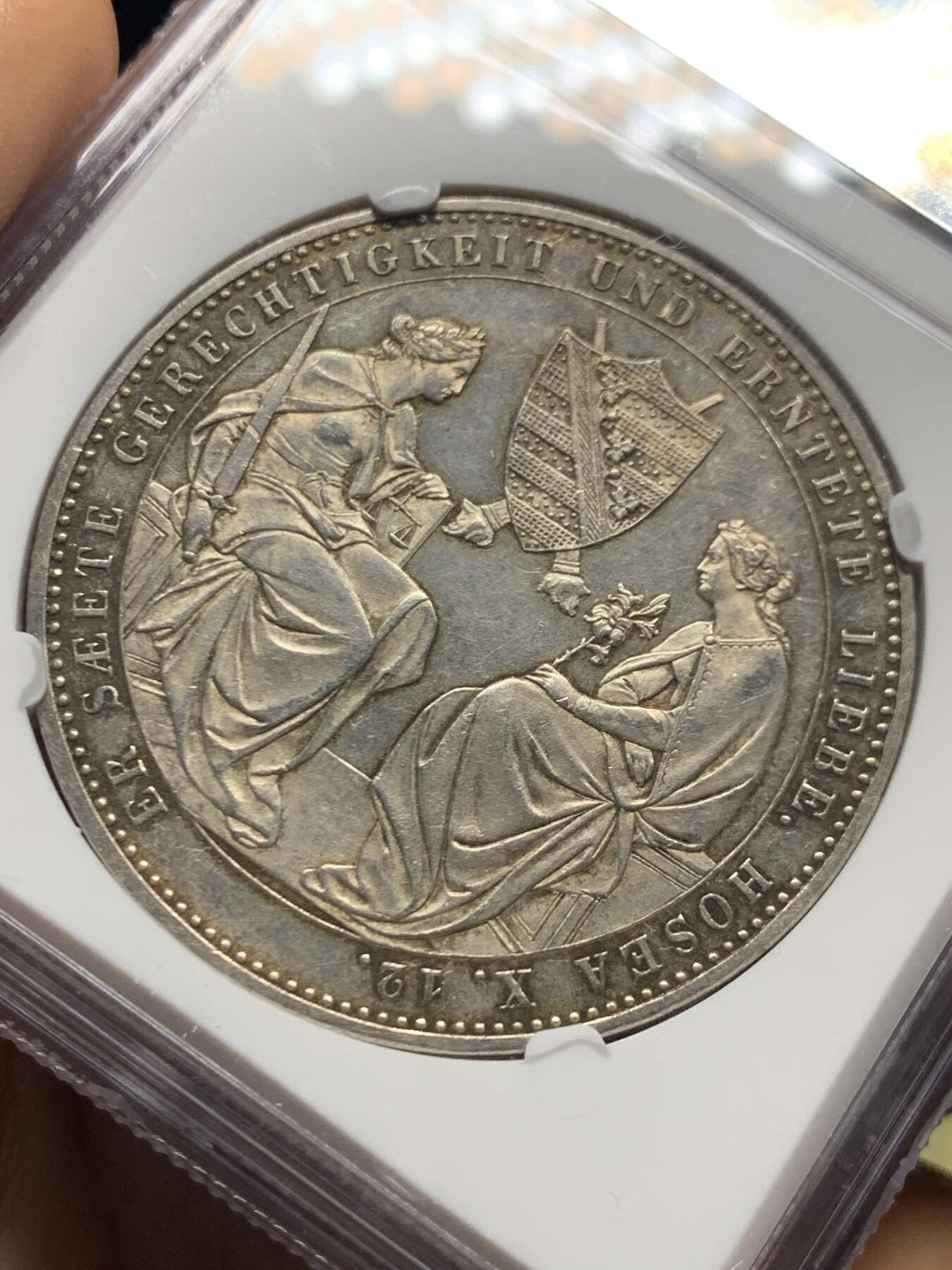 《竞宝斋》第461场 周日，周一，2场连拍 （全场包邮）欢迎送拍 NGC-MS62 德国萨克森1854年双神2泰勒大银币 37克超大重量，稀少珍贵的两泰勒品种