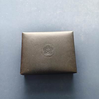 【全场包邮】纯粹捡漏拍499场-持续更新中 - 【纪念章】美国1976年独立200周年克朗型纪念章-盒证全