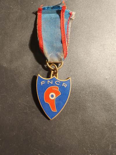 老王徽章第179期 - 法国共和国战斗人员全国联合会纪念章
