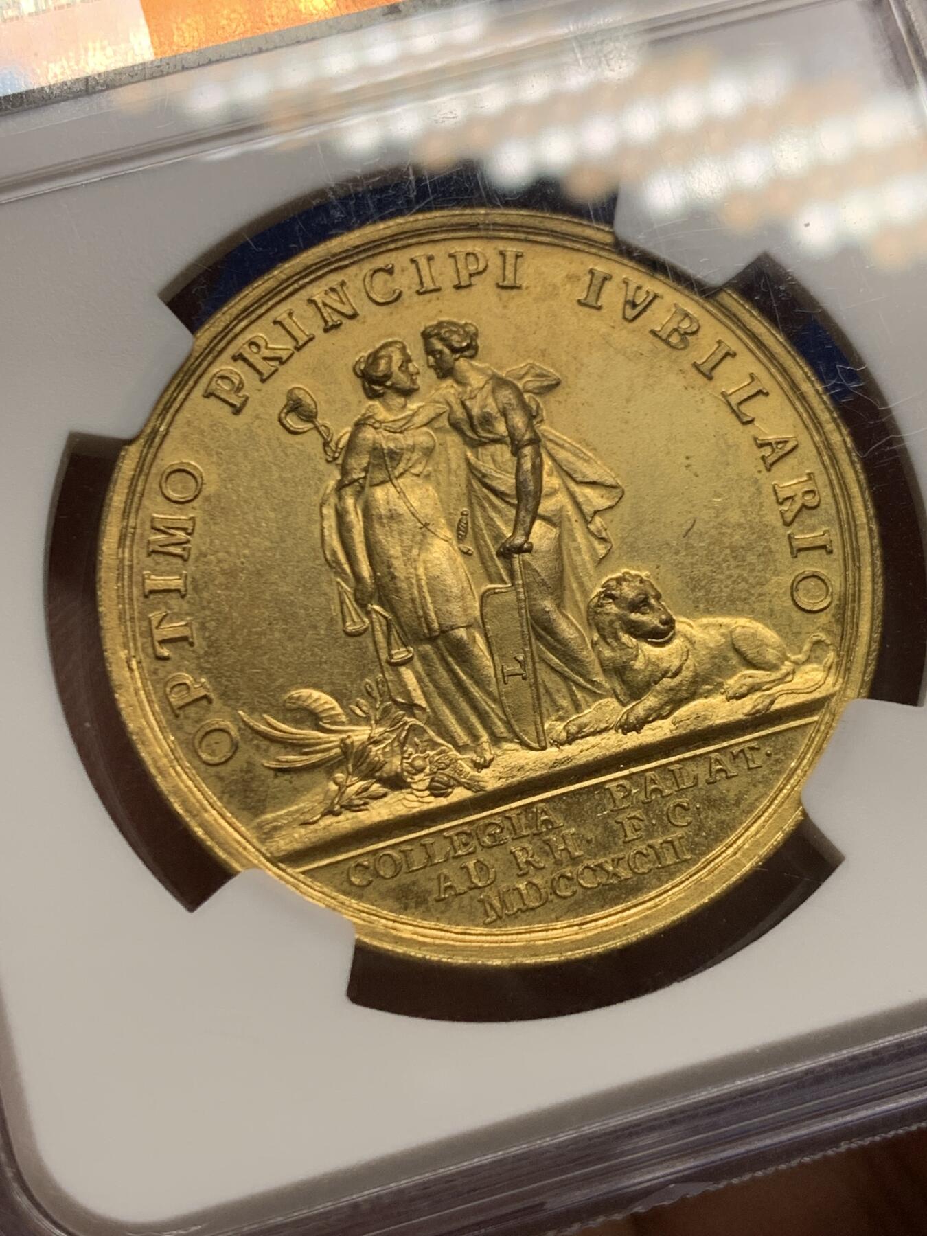 《竞宝斋》第461场 周日，周一，2场连拍 （全场包邮）欢迎送拍 NGC MS63 德国普法尔茨选侯国 纪念选侯卡尔·特奥多尔执政50周年镀金铜章 罕见品种