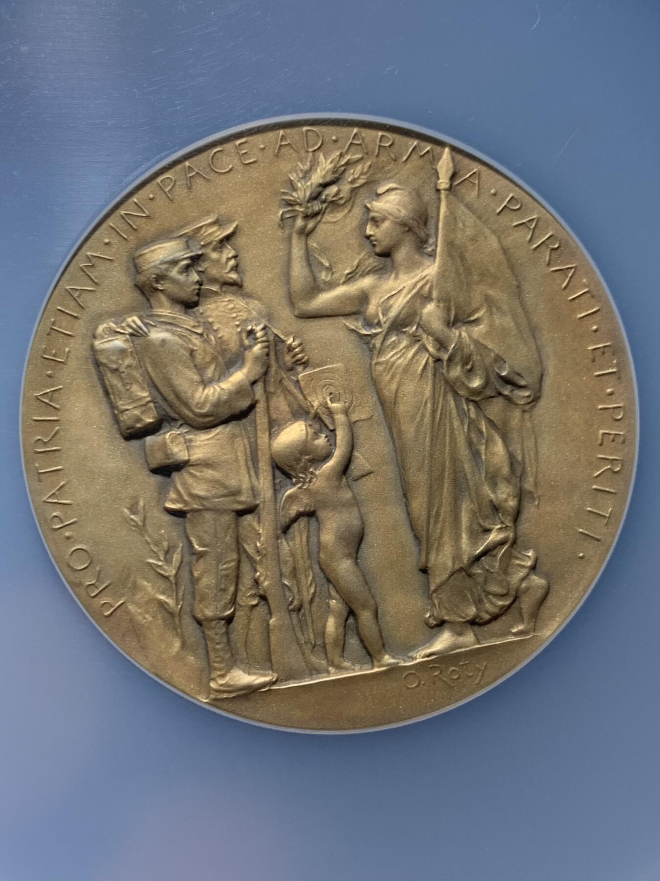 《竞宝斋》第461场 周日，周一，2场连拍 （全场包邮）欢迎送拍 NGC MS65 罗蒂作品 戎装玛丽安娜镀金银章 50mm 丰饶角边铭+argent 银标 战争动员 卫国练兵 主题银章