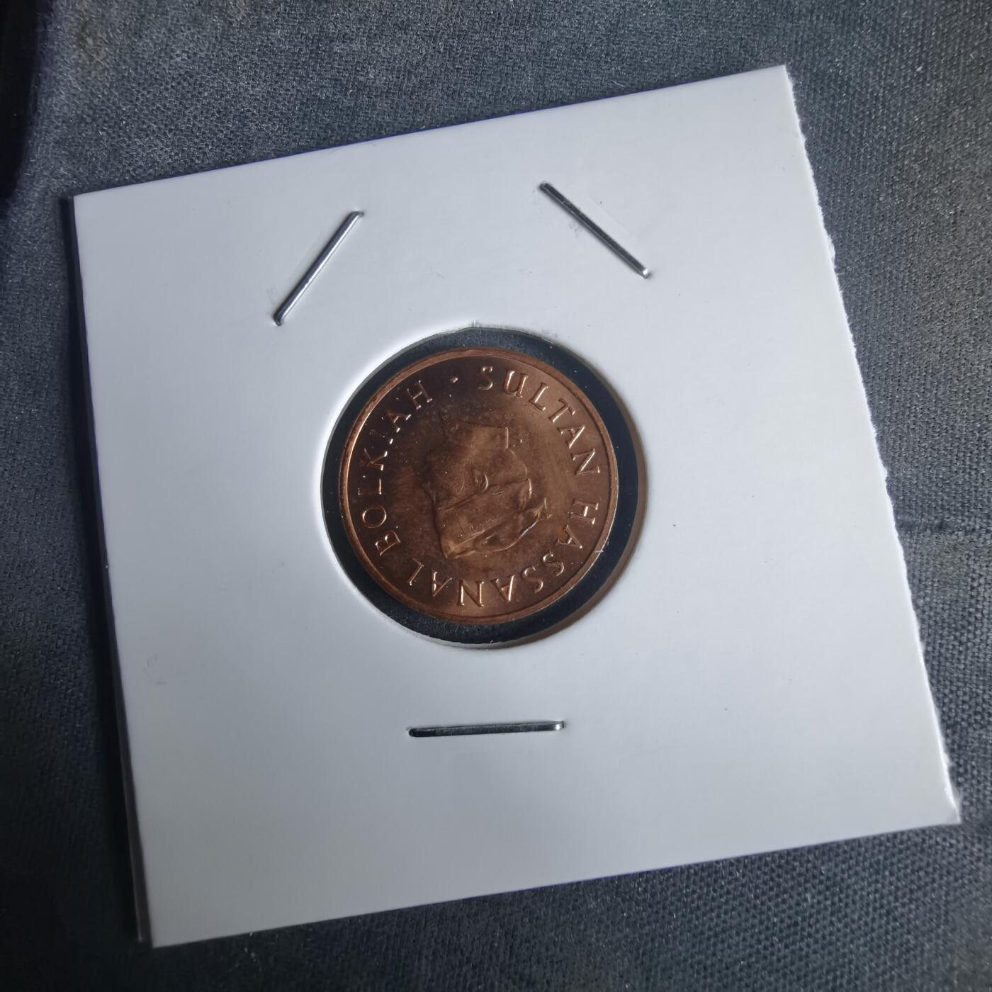 沼泽如烟--第975场 文莱1988年1分