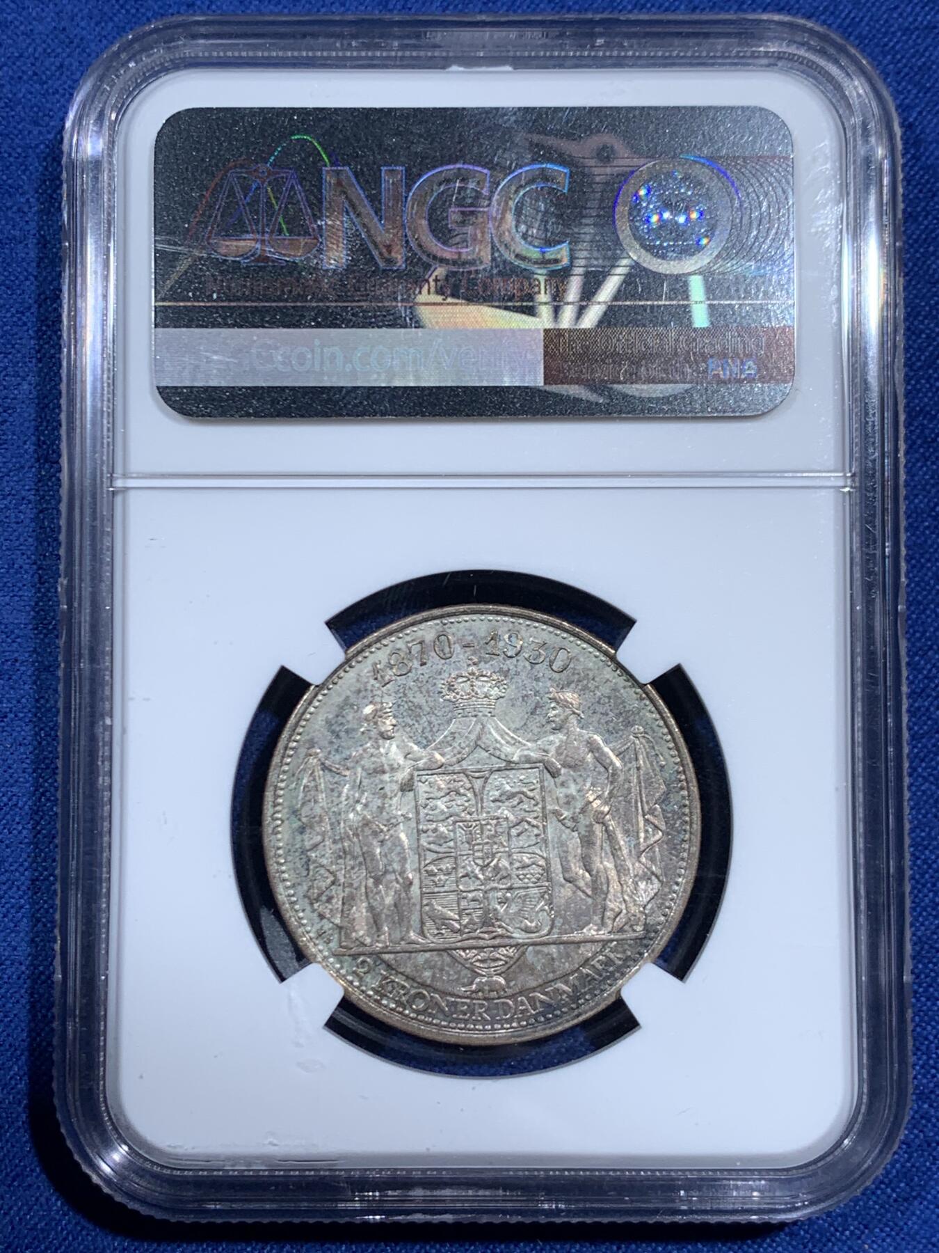 《竞宝斋》第461场 周日，周一，2场连拍 （全场包邮）欢迎送拍 NGC MS62 丹麦 1930年 2克朗 国王60周年大寿纪念银币 底板丝滑 背面浮雕清晰