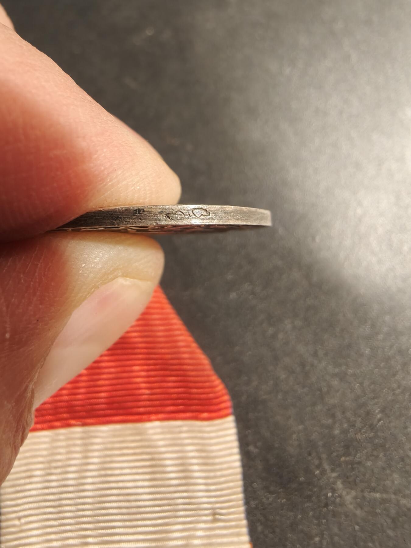 老王徽章第179期 法国战争部银级劳动荣誉奖章    950银    1950年实发     11.4g