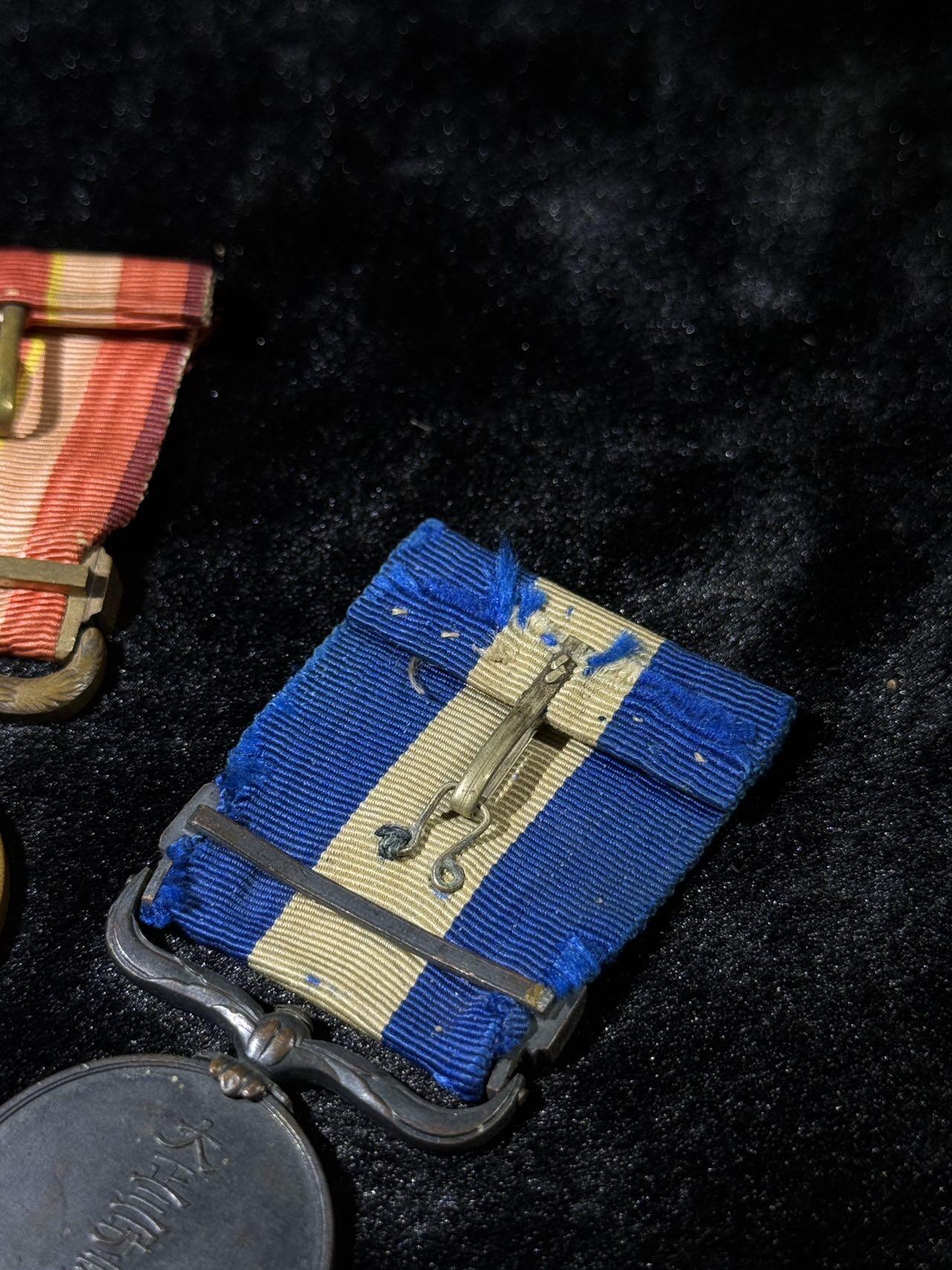 戎马世界章牌大赏第110期 日本从军记章一组