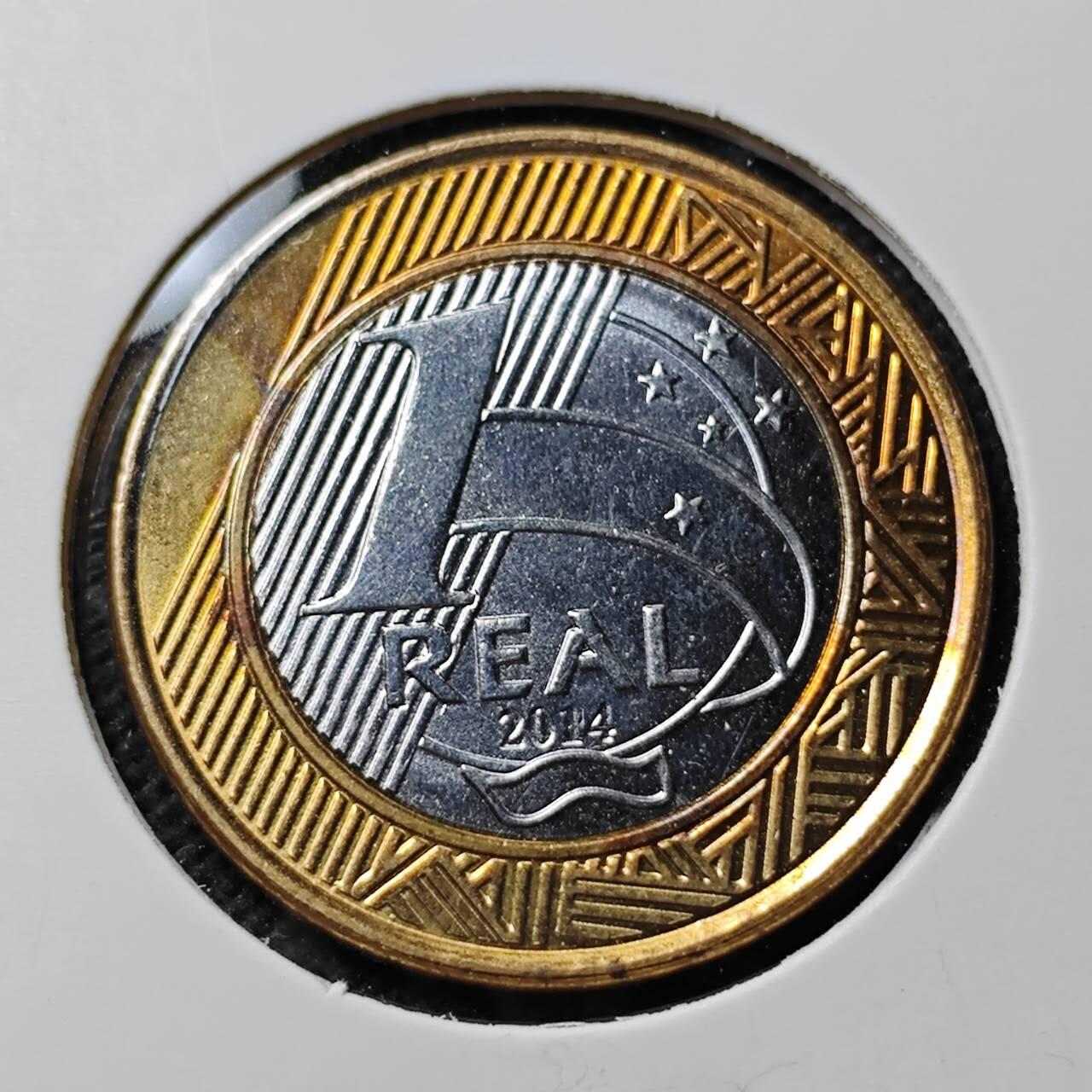 KK钱币收藏小铺  第389期  2月预留时间 周末发货  巴西1瑞尔双色币纪念币