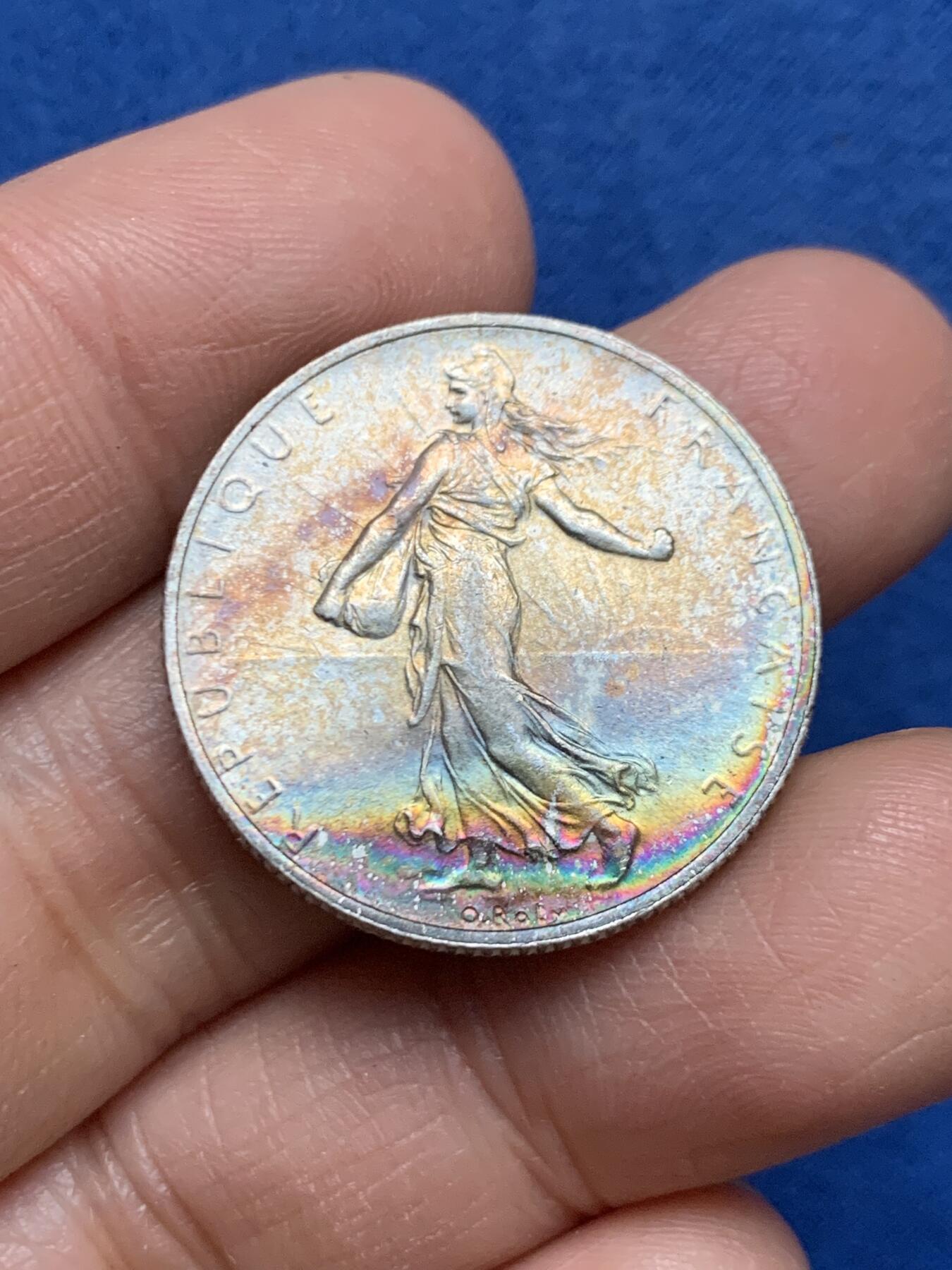 《竞宝斋》第461场 周日，周一，2场连拍 （全场包邮）欢迎送拍 法国1919年播种女神2法郎银币 绝美五彩 细节见图