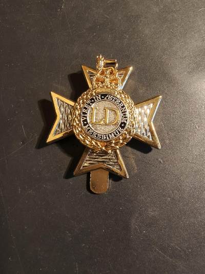 老王徽章第179期 - 英国陆军轻龙骑兵团帽徽   女王时期